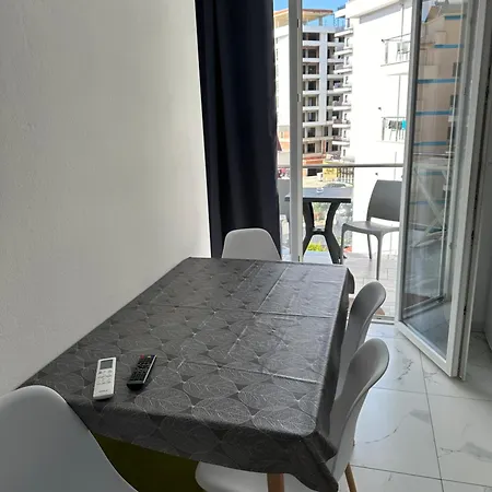 Liza's Lägenhet Shëngjin